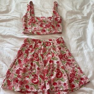 Bar III Pink Floral Print Shorts and Cropped Tank. Top size XS, shorts size 0.